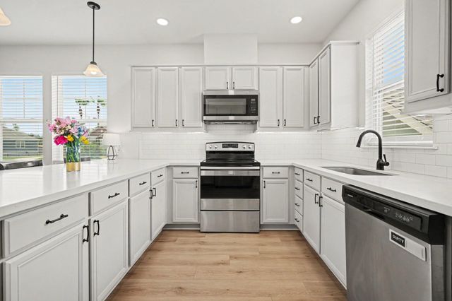 4506 N Live Oak Circle, Galveston, TX 77550