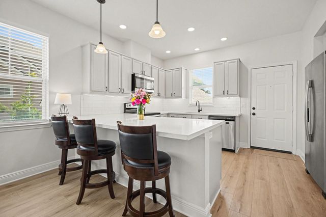 4506 N Live Oak Circle, Galveston, TX 77550
