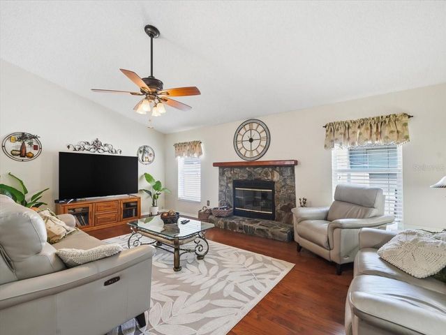 6512 STEEPLECHASE DRIVE, Tampa, FL 33625