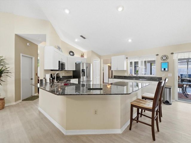 6512 STEEPLECHASE DRIVE, Tampa, FL 33625