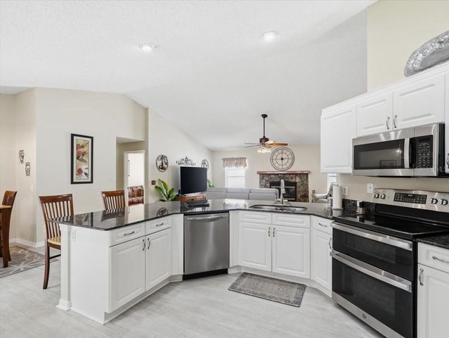 6512 STEEPLECHASE DRIVE, Tampa, FL 33625
