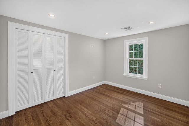 2 Par 3 Drive, Yarmouth, MA 02664