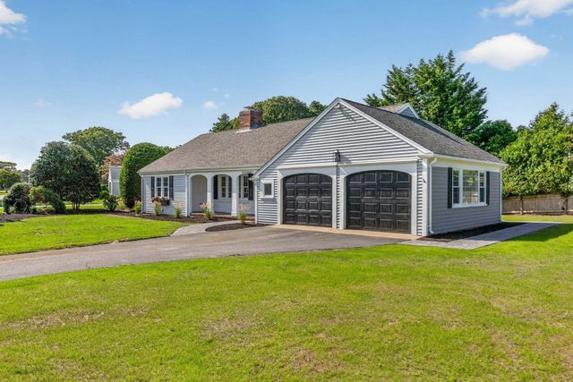 2 Par 3 Drive, Yarmouth, MA 02664
