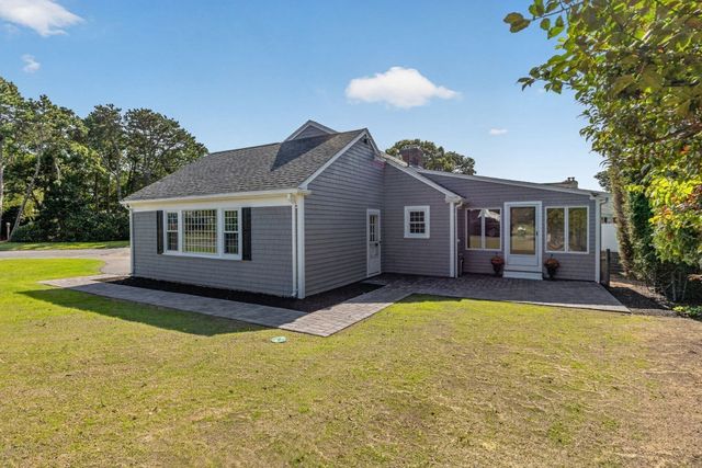 2 Par 3 Drive, Yarmouth, MA 02664