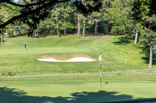 2 Par 3 Drive, Yarmouth, MA 02664