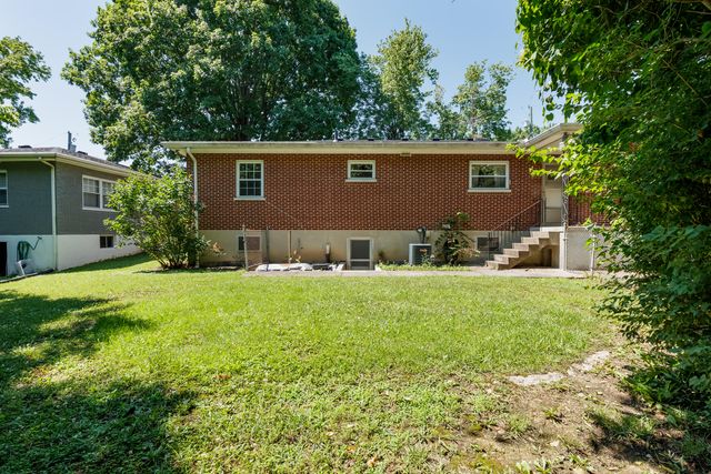 10 Faye Drive, Latonia, KY 41015