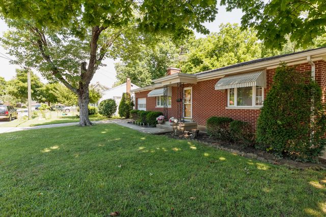 10 Faye Drive, Latonia, KY 41015