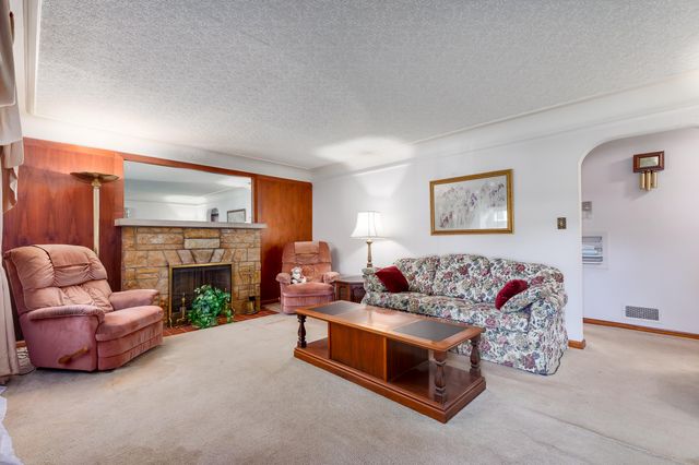 10 Faye Drive, Latonia, KY 41015