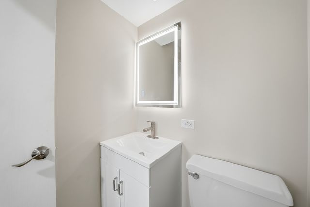 6233 N NIAGARA Avenue 4A, Chicago, IL 60631