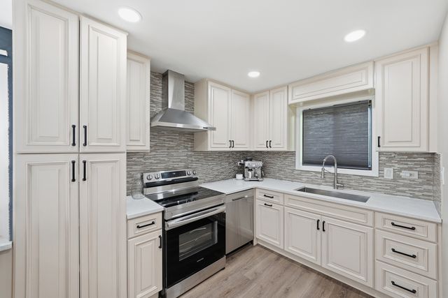 6233 N NIAGARA Avenue 4A, Chicago, IL 60631