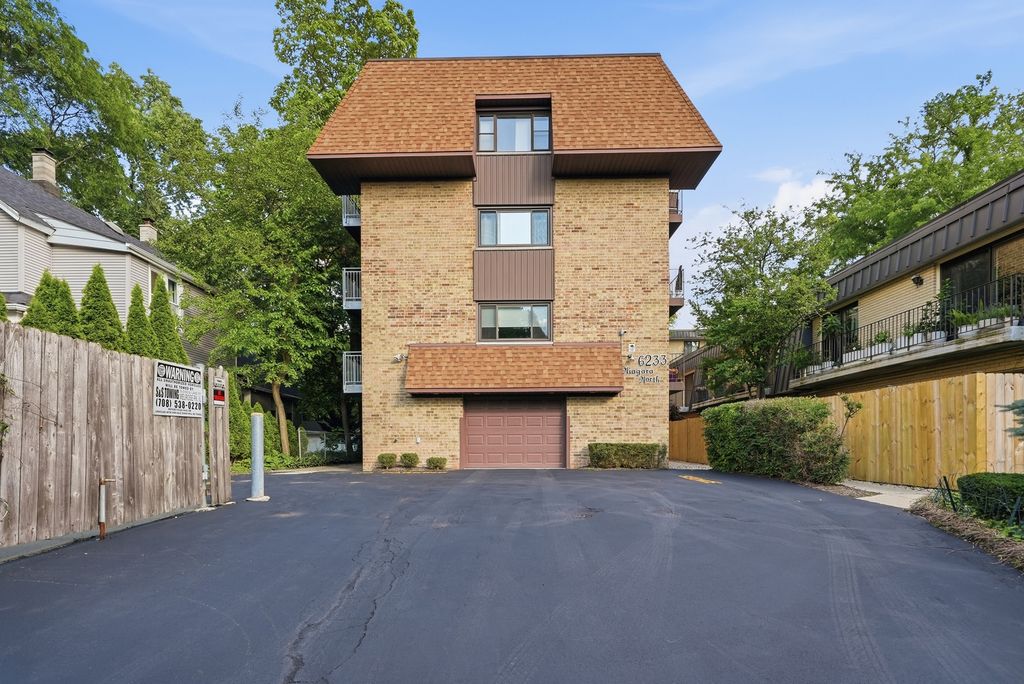 6233 N NIAGARA Avenue 4A, Chicago, IL 60631