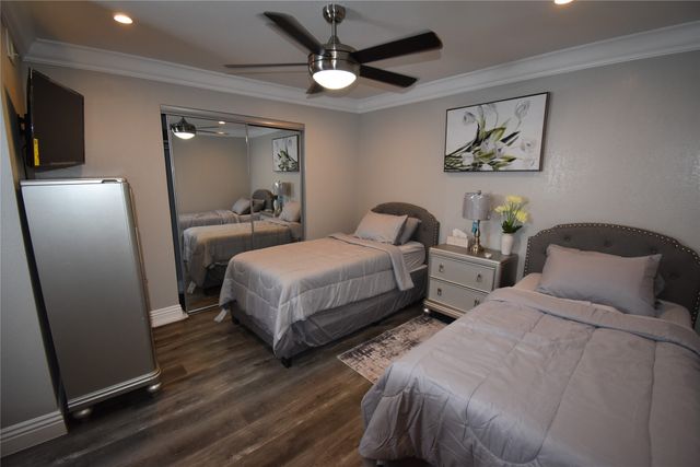 538 E AVENUE J B, Grand Prairie, TX 75050