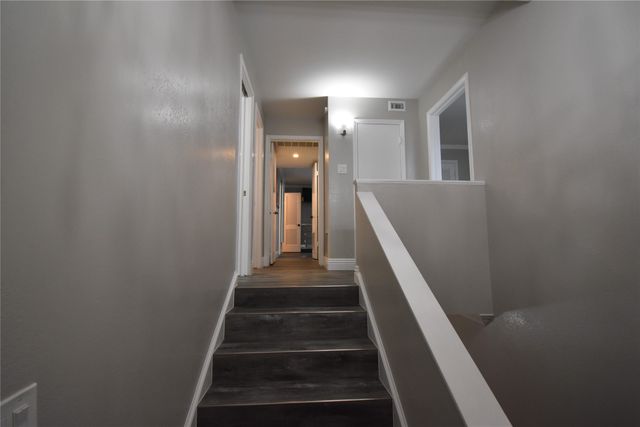 538 E AVENUE J B, Grand Prairie, TX 75050