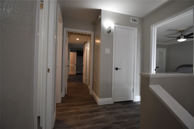 538 E AVENUE J B, Grand Prairie, TX 75050