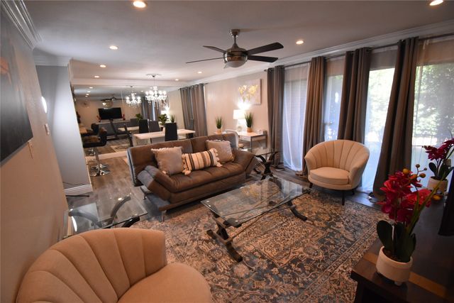 538 E AVENUE J B, Grand Prairie, TX 75050
