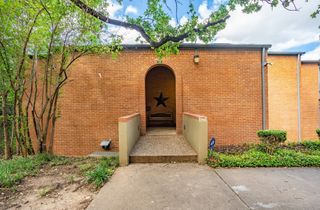 538 E AVENUE J B, Grand Prairie, TX 75050