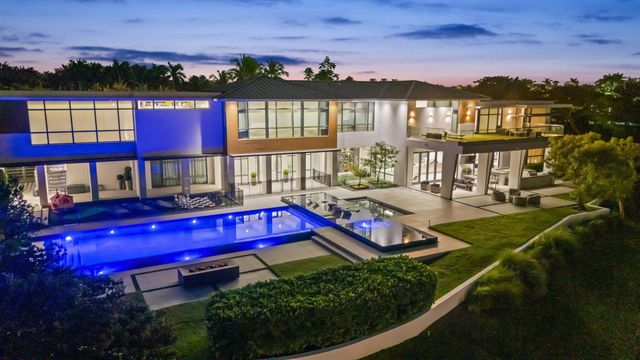 10691 Golden Eagle Court, Plantation, FL 33324