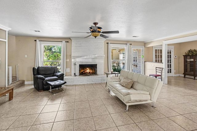 17807 Loring Lane, Spring, TX 77388