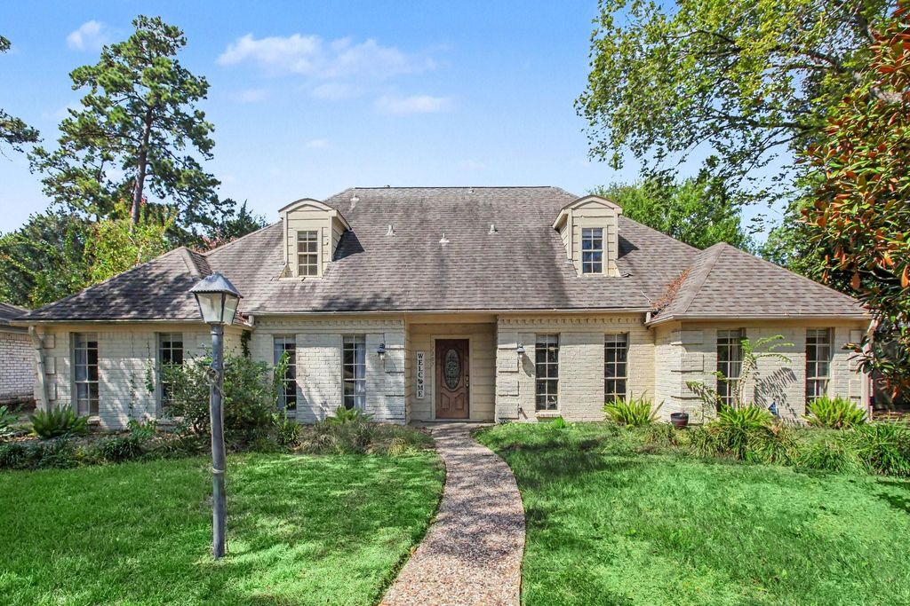 17807 Loring Lane, Spring, TX 77388
