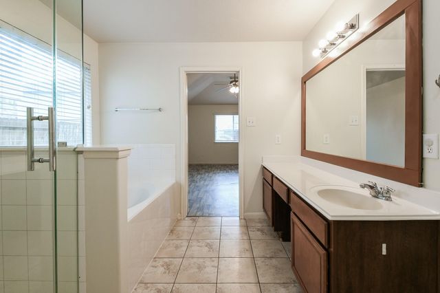 8334 Loetsch Ridge Way, Spring, TX 77379