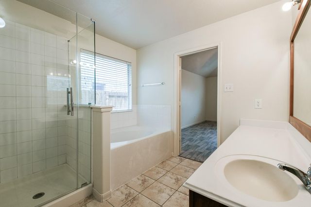 8334 Loetsch Ridge Way, Spring, TX 77379