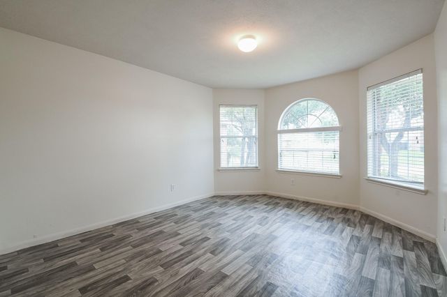 8334 Loetsch Ridge Way, Spring, TX 77379