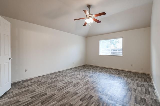8334 Loetsch Ridge Way, Spring, TX 77379