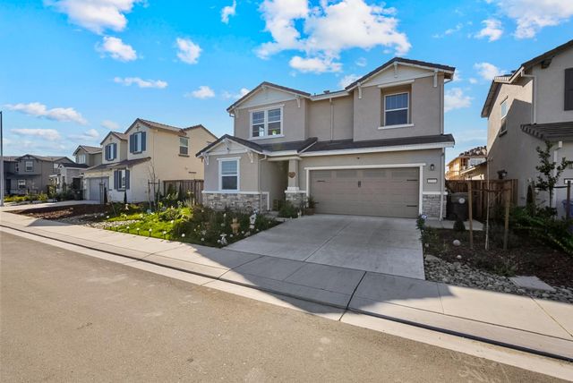 1533 Finestra Dr, Manteca, CA 95337