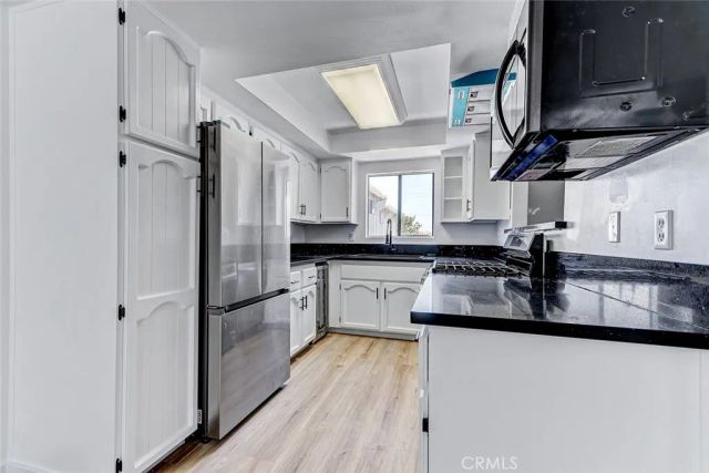 107 S Helberta Avenue 4, Redondo Beach, CA 90277