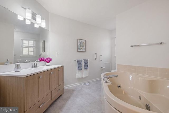 22 EYNON CT, Hockessin, DE 19707