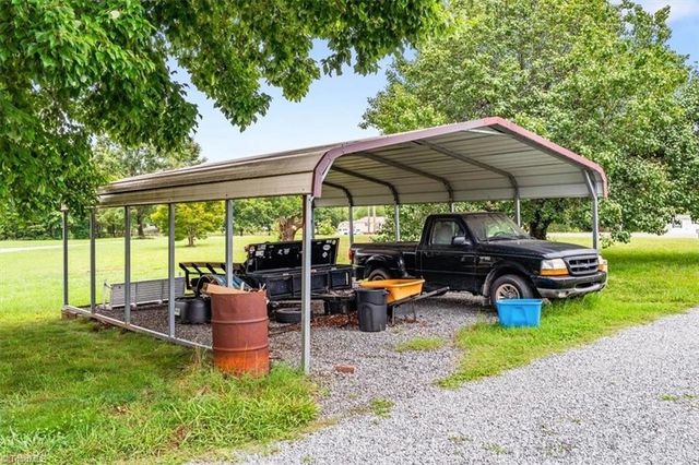 184 Lick Fork Creek Road, Reidsville, NC 27320