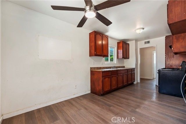 2871 E Tyler, Long Beach, CA 90810