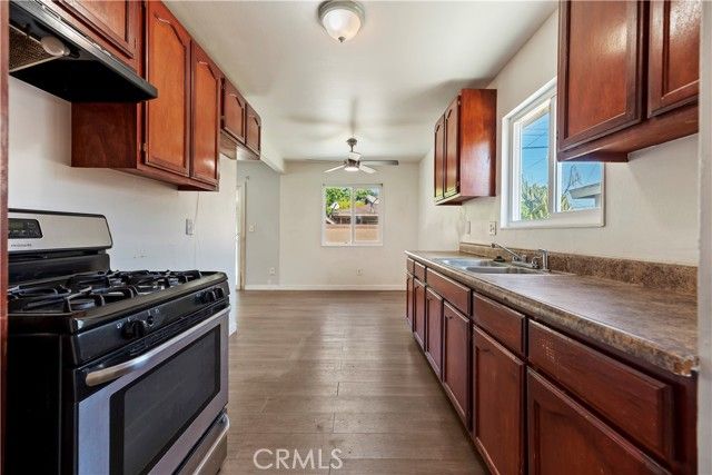 2871 E Tyler, Long Beach, CA 90810