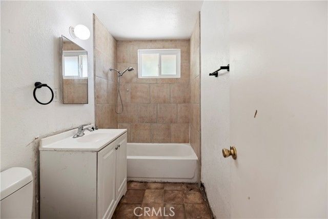 2871 E Tyler, Long Beach, CA 90810