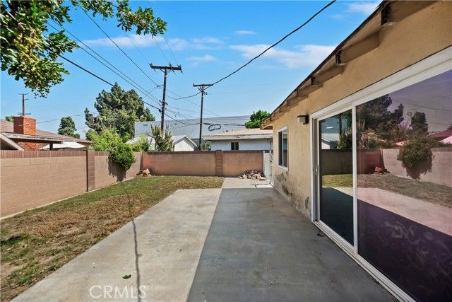 2871 E Tyler, Long Beach, CA 90810