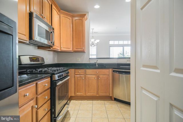 13071 MARCEY CREEK RD, Herndon, VA 20171
