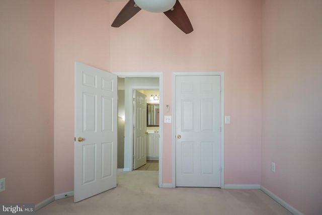 13071 MARCEY CREEK RD, Herndon, VA 20171