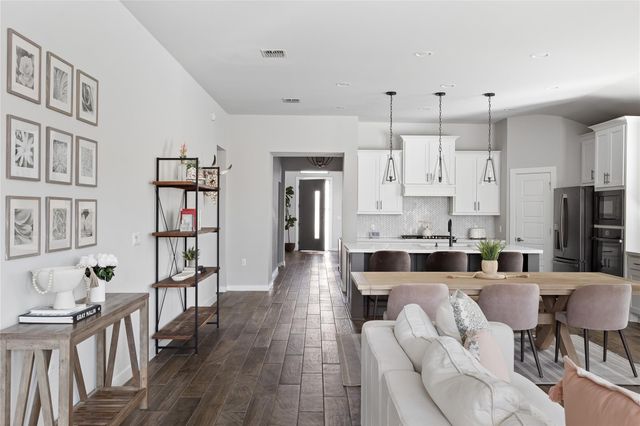 8201 Yokohama TER, Austin, TX 78744