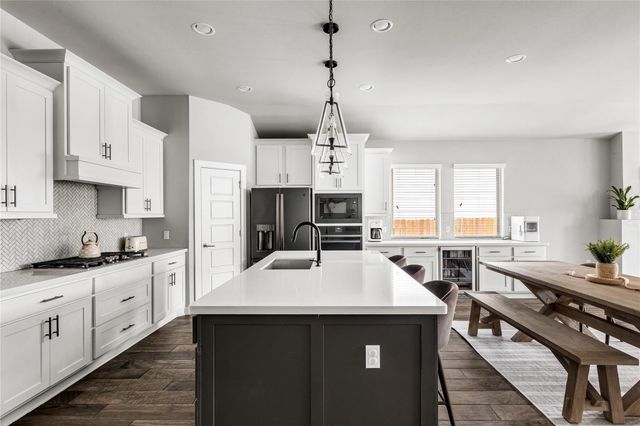 8201 Yokohama TER, Austin, TX 78744