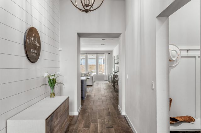 8201 Yokohama TER, Austin, TX 78744