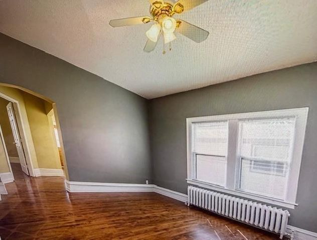 616 Monroe Street NE, Minneapolis, MN 55413