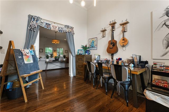 1706 NE Chaucer Street, Bentonville, AR 72712