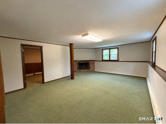 20 Beech Tree Road, Brookfield, CT 06804