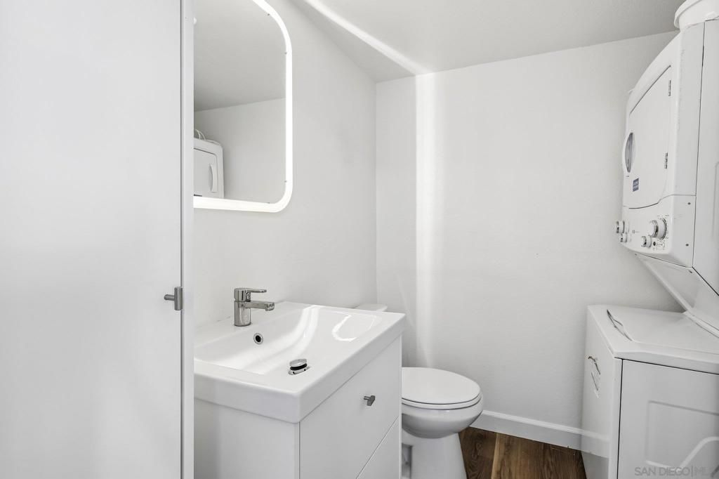 Image 15 of property listing at 3631 Lemona Avenue D, San Diego, CA 92105