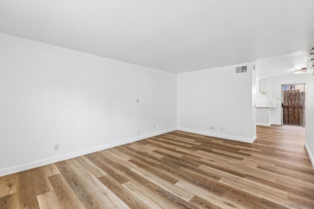 Image 7 of property listing at 3631 Lemona Avenue D, San Diego, CA 92105