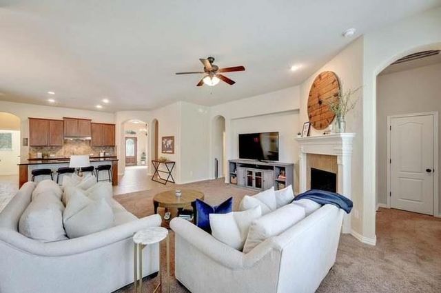 452 Monahans DR, Georgetown, TX 78628