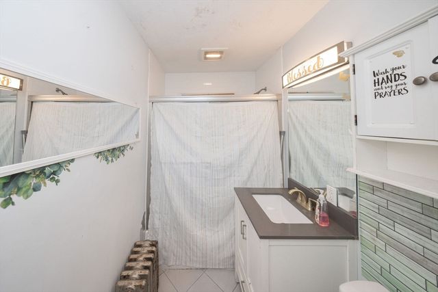 217 W Main St, Dudley, MA 01571