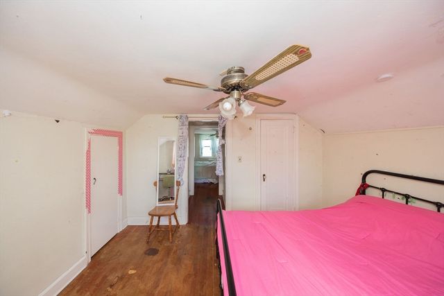 217 W Main St, Dudley, MA 01571