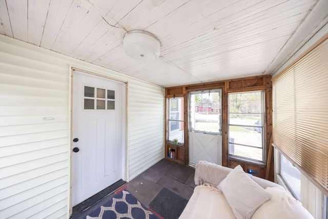 217 W Main St, Dudley, MA 01571