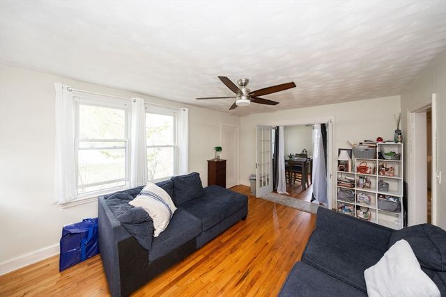 217 W Main St, Dudley, MA 01571
